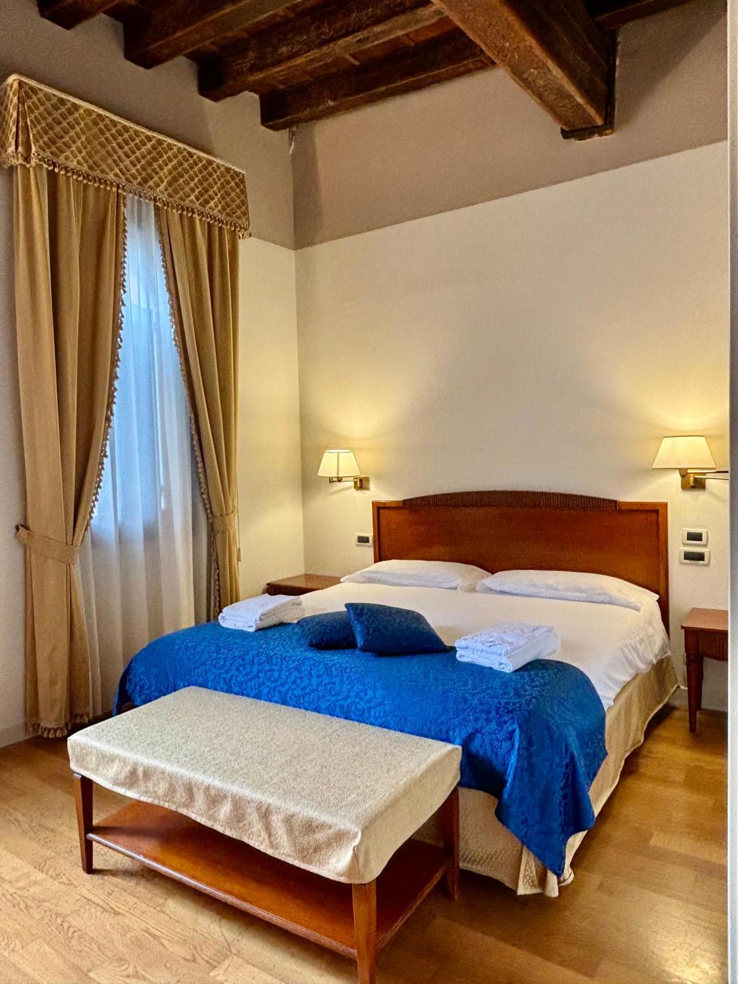 Two Connecting Double Rooms Terrace 2 Bathrooms
