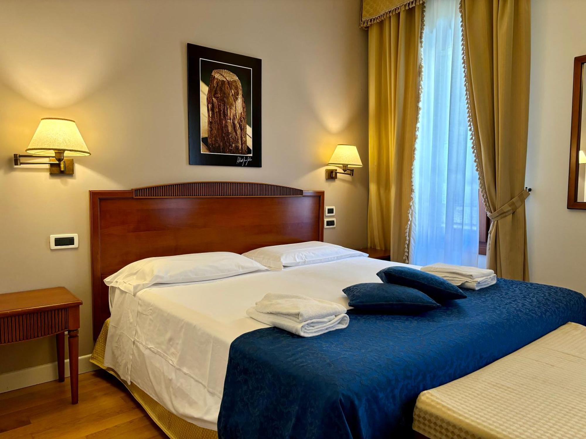 Two Connecting Double Rooms 2 Bathrooms