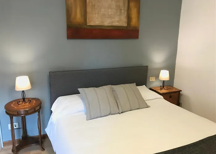 Günstiges Hotel: Venice And Venice Apartments - Private Rooms In Shared Apartment