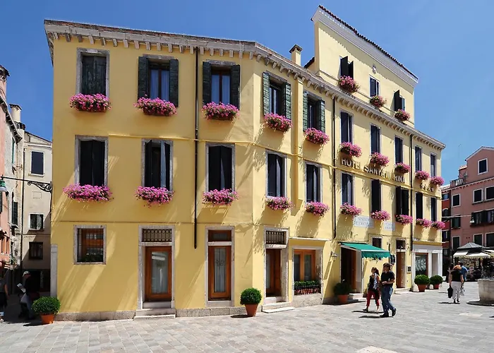 Hôtel accueillant les animaux: Hotel Santa Marina