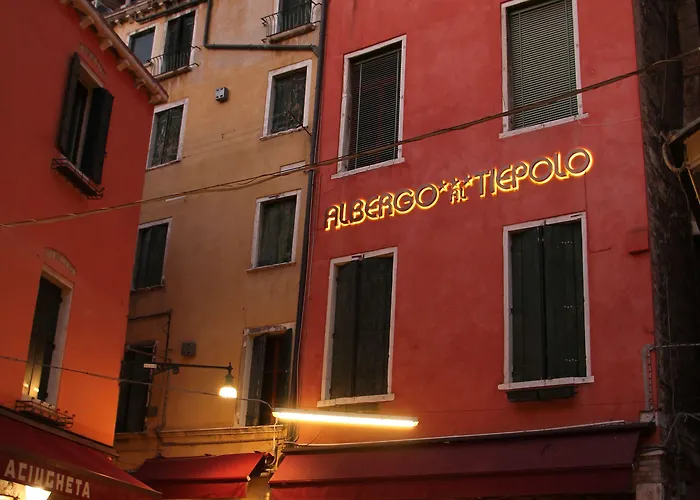 Central hotel: Albergo Al Tiepolo